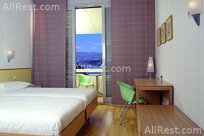 Argosy Hotel 4